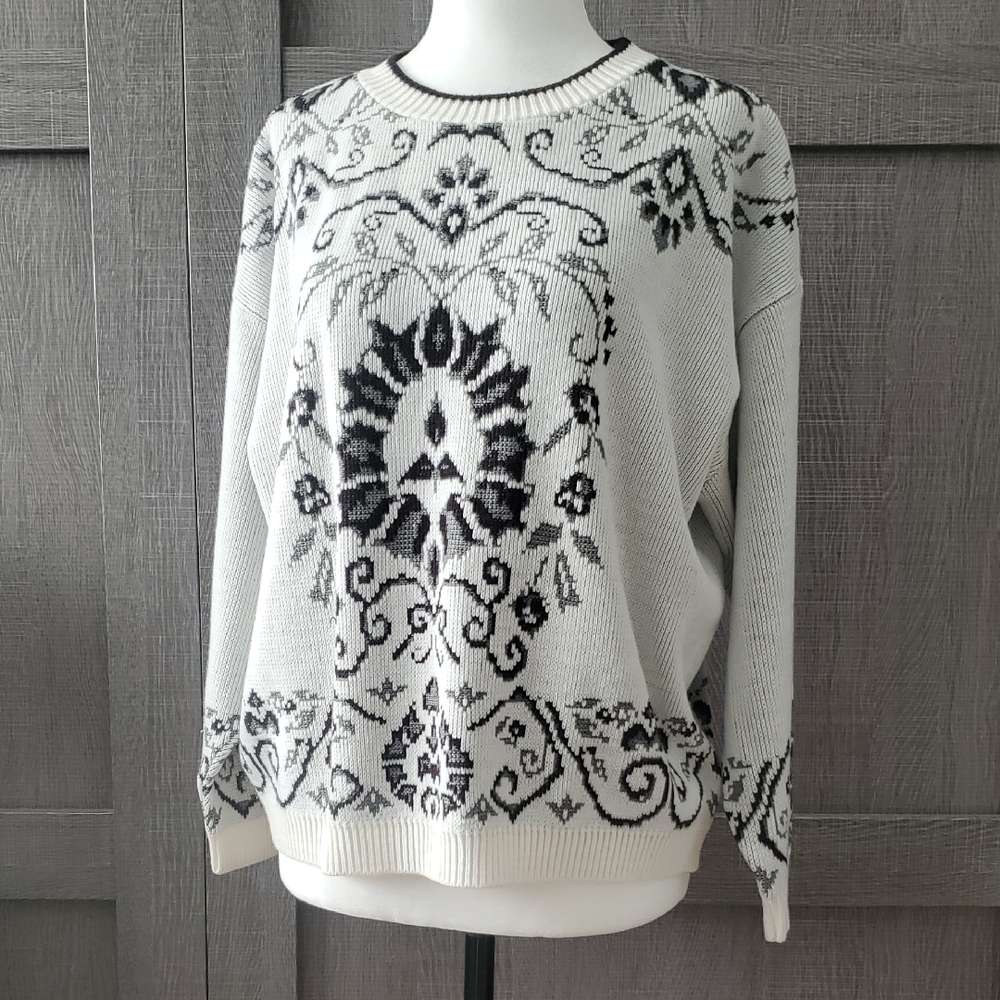 GRACE Classic Crewneck Sweater